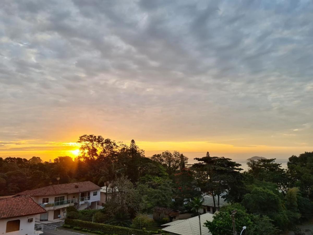Apartamento Familiar II - Vista Para O Mar E Proximo Ao Beto Carrero ペーニャ エクステリア 写真